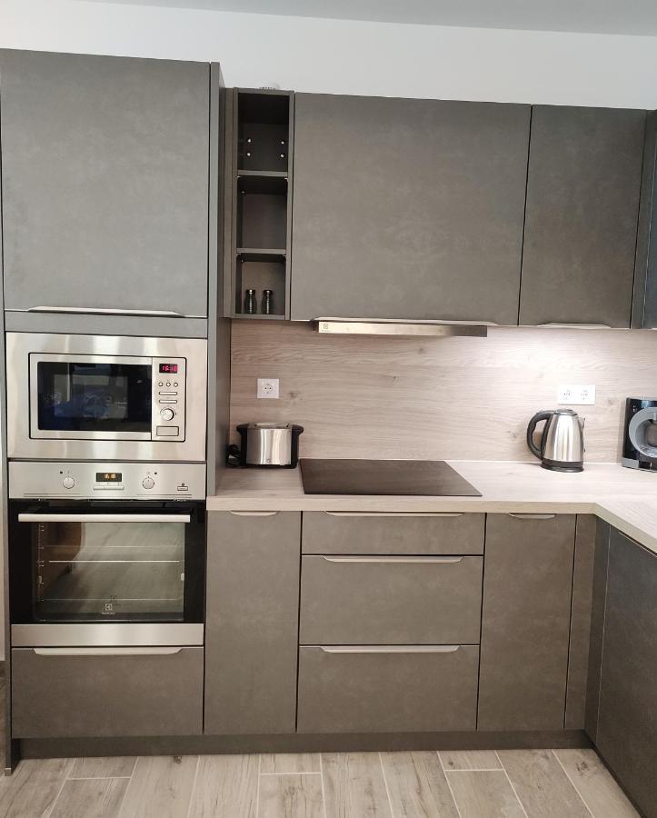 קסזטלי Royal Relax Apartman מראה חיצוני תמונה