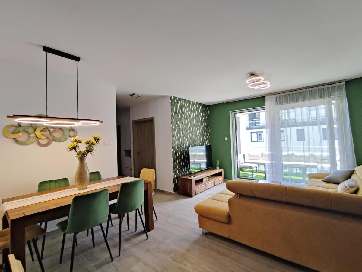 קסזטלי Royal Relax Apartman מראה חיצוני תמונה
