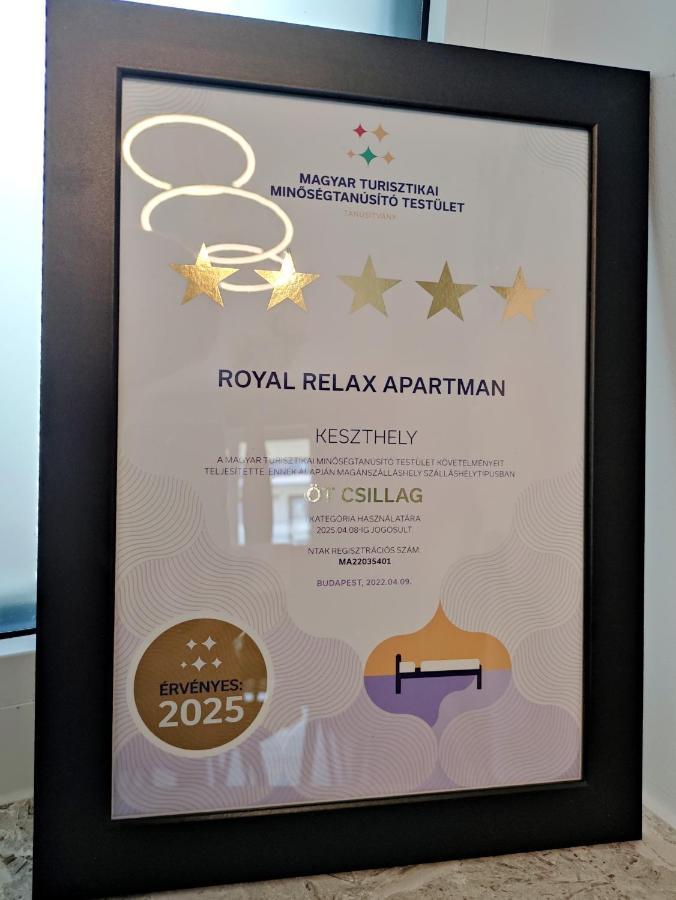 קסזטלי Royal Relax Apartman מראה חיצוני תמונה